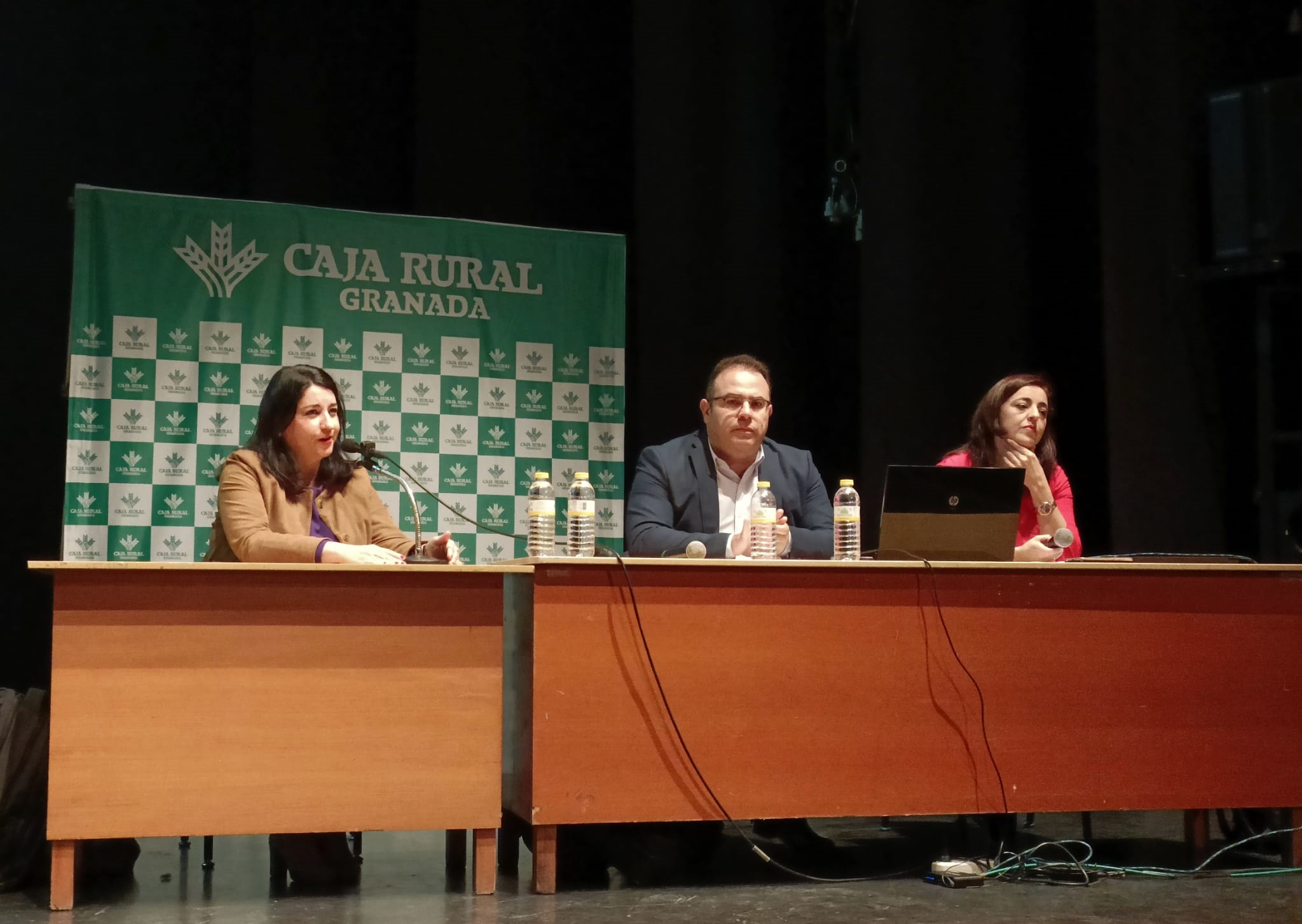 El alcalde de Almuñécar se compromete con el sector agrícola a seguir reclamando las canalizaciones de Rules y poner en marcha medidas paliativas para el sector